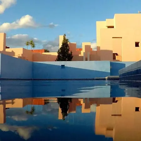 公寓 La Muralla Roja