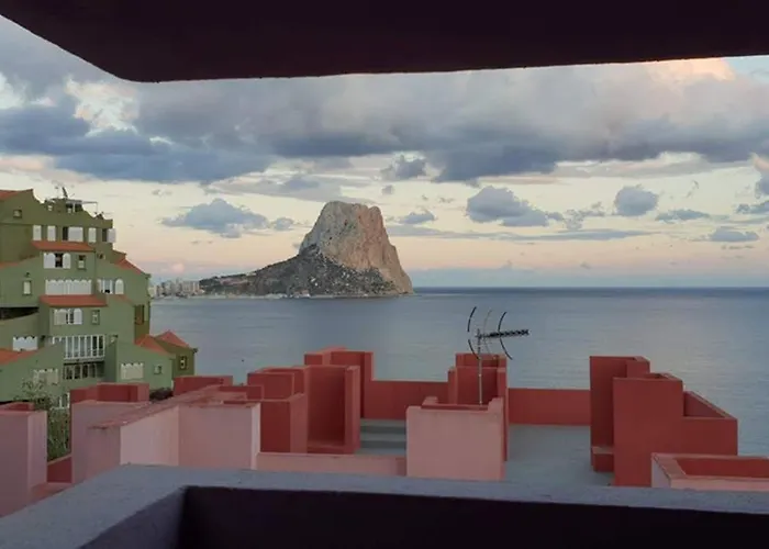 La Muralla Roja 아파트 칼페