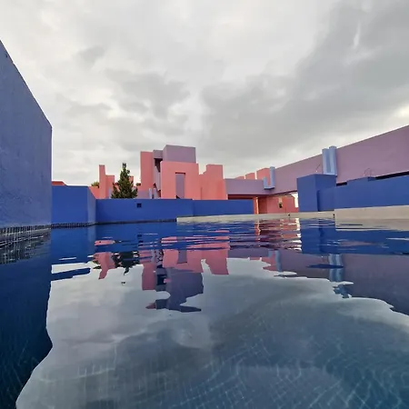 La Muralla Roja Κάλπε